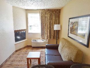Extended America - Kansas - Airport - Tiffany Springs 2*