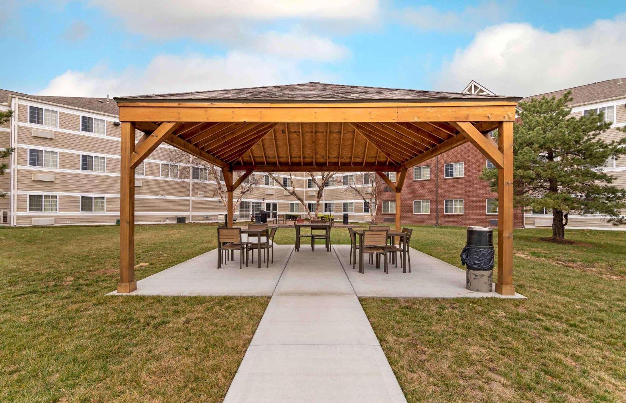 Hotel Extended America - Kansas - Airport - Tiffany Springs 2*